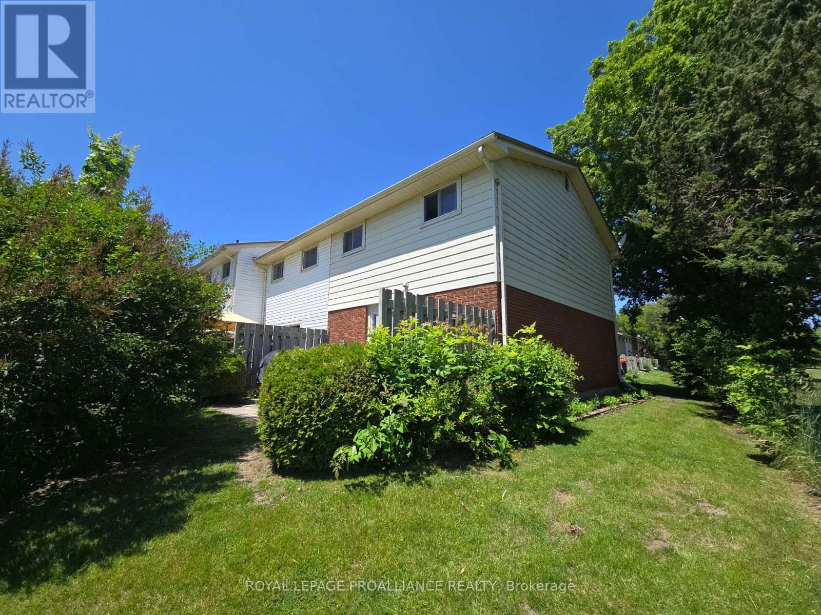 K - 209 NORTH PARK STREET Image 3