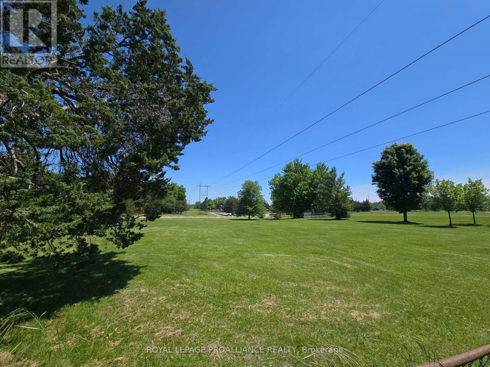 K - 209 NORTH PARK STREET Image 31