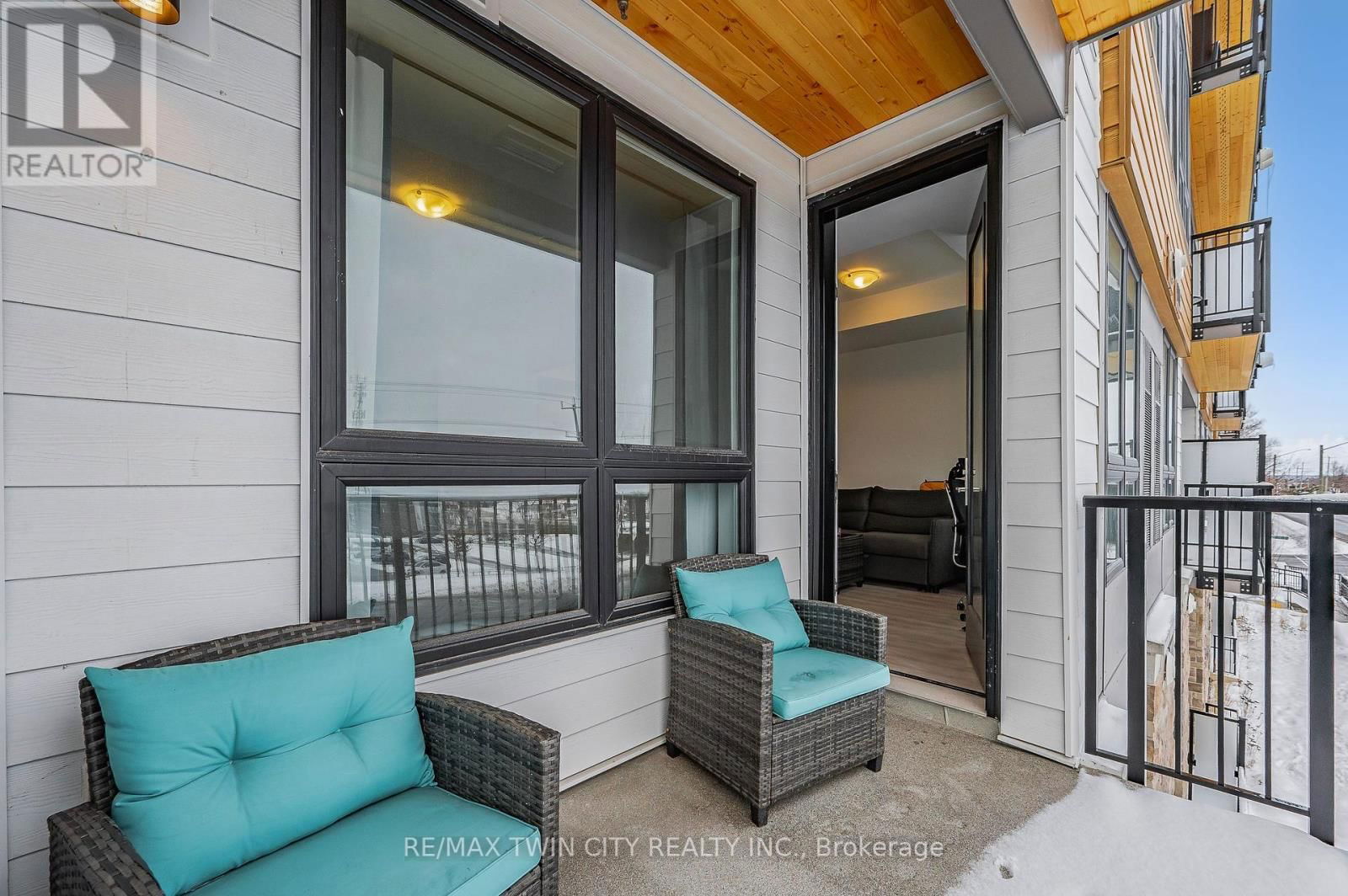 213 - 101 GOLDEN EAGLE ROAD Image 31