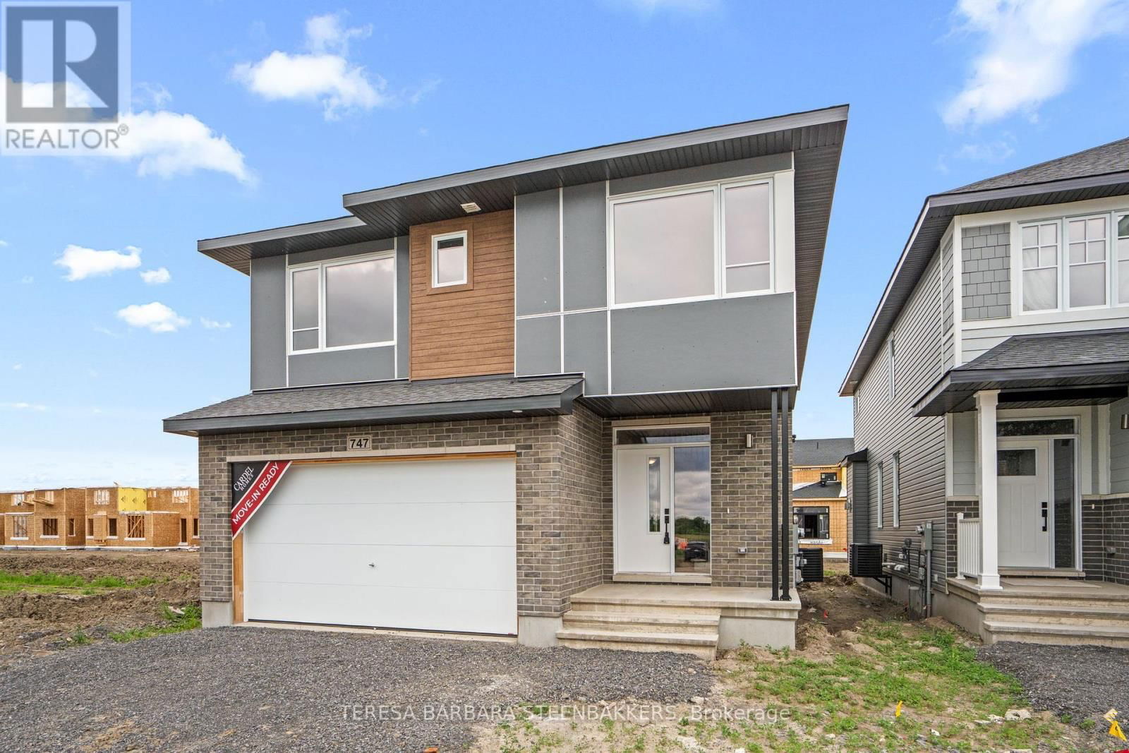 747 KENNY GORDON AVENUE WEST Image 1