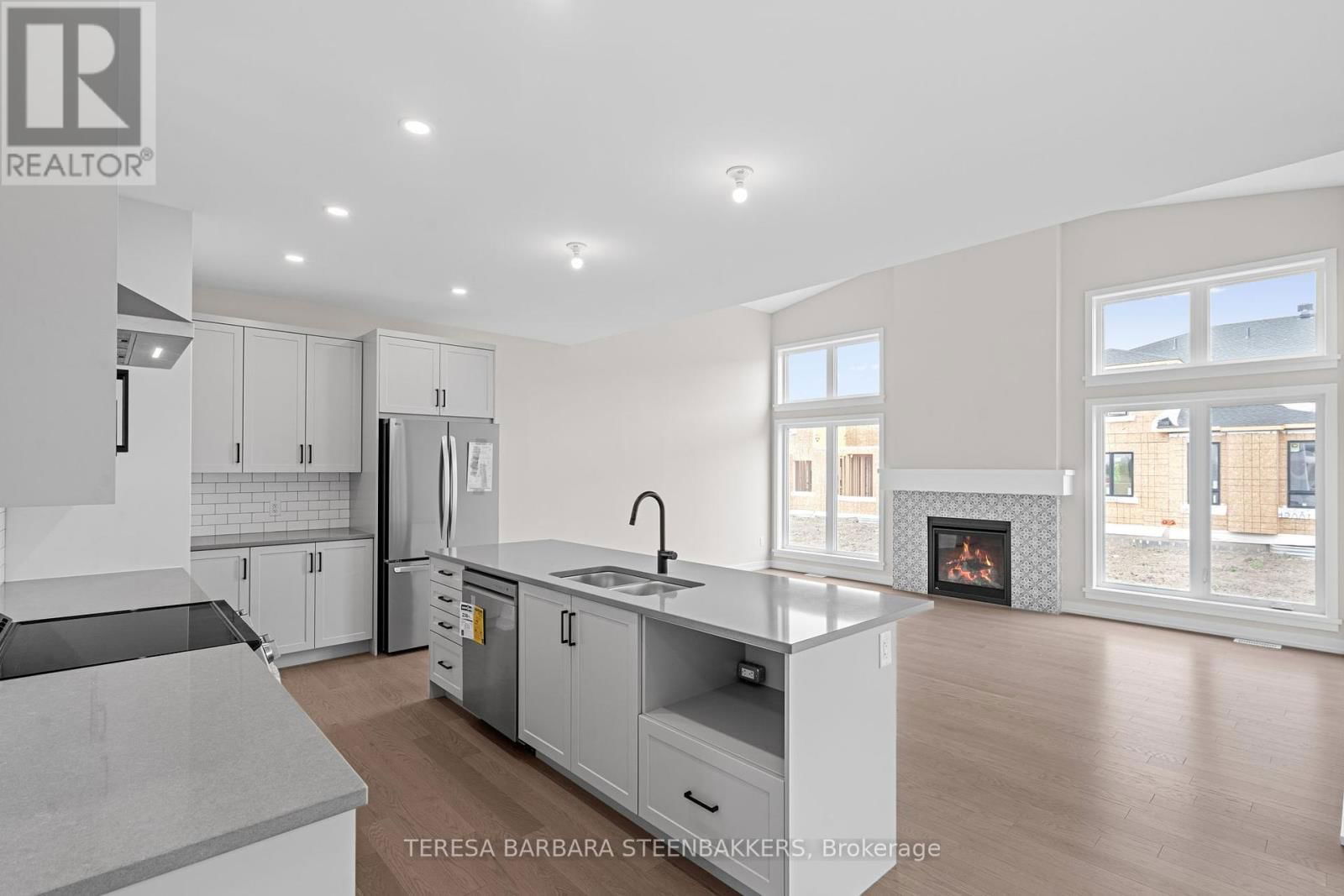 747 KENNY GORDON AVENUE WEST Image 11
