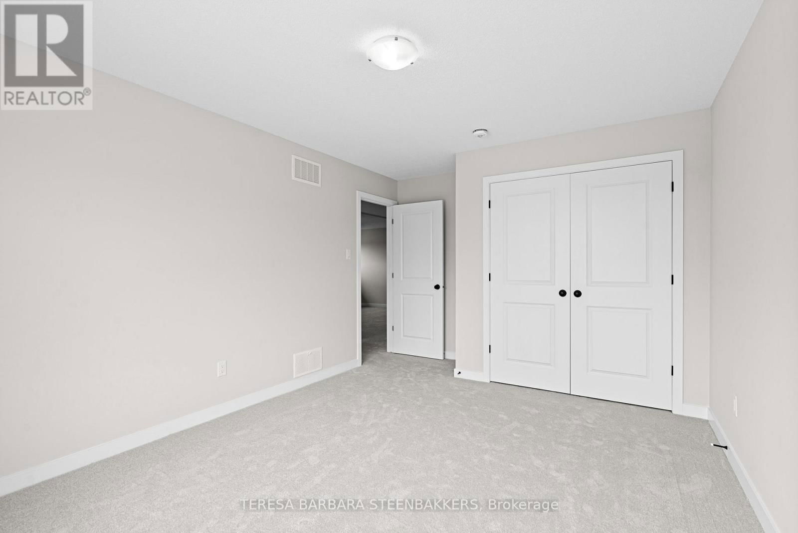 747 KENNY GORDON AVENUE WEST Image 23