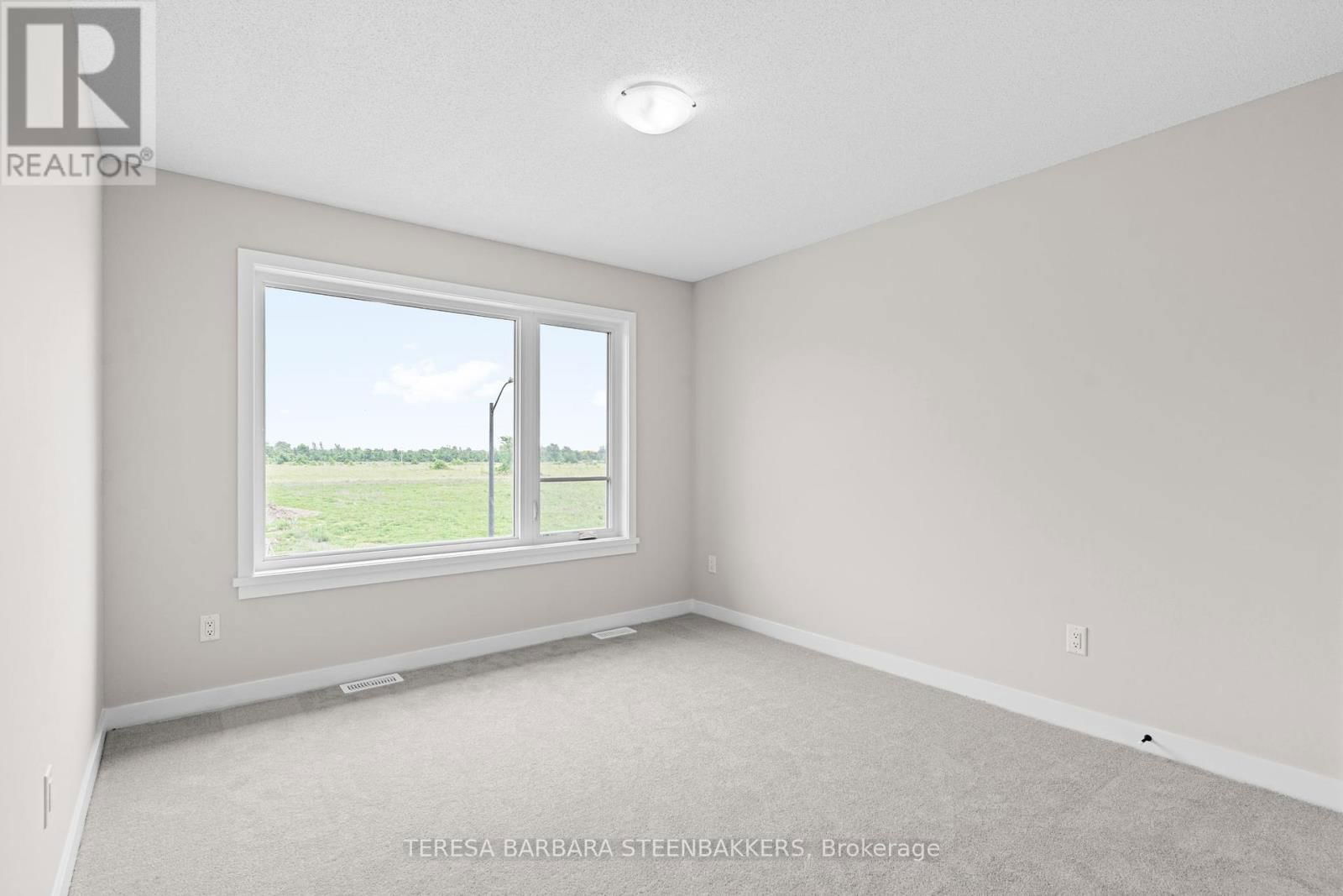 747 KENNY GORDON AVENUE WEST Image 24