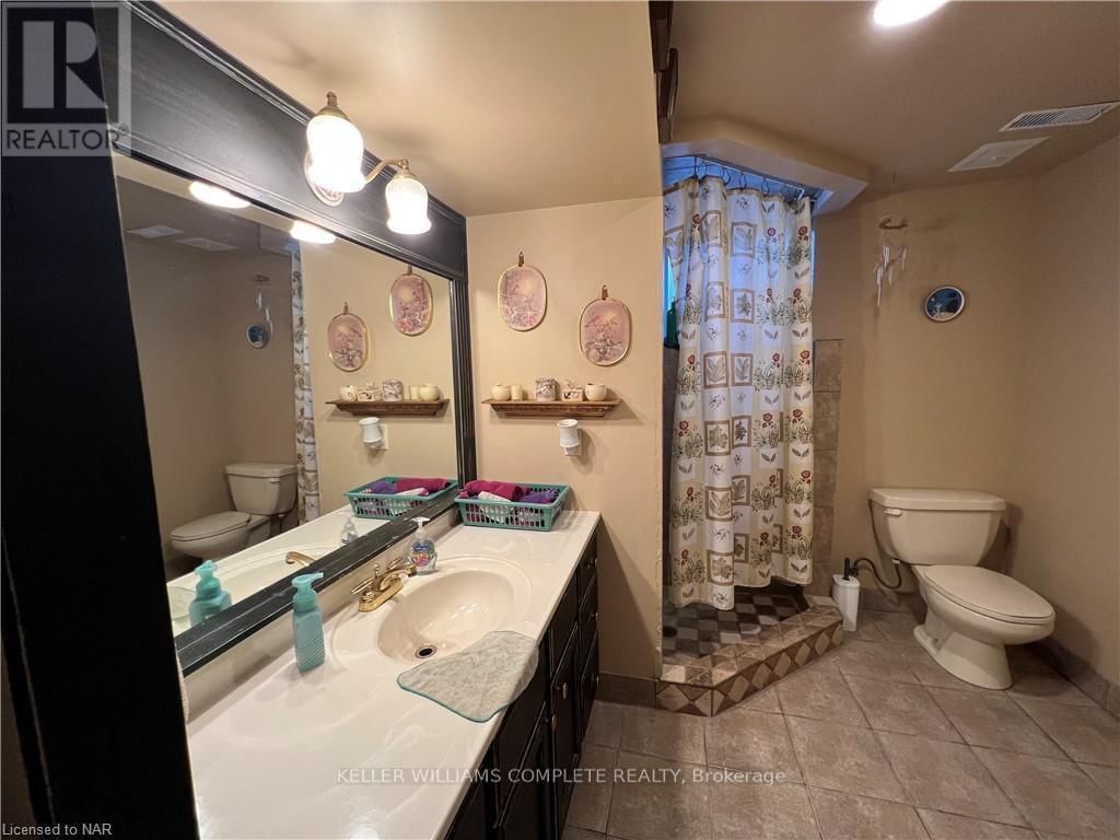 17 A WATKINS STREET Image 13