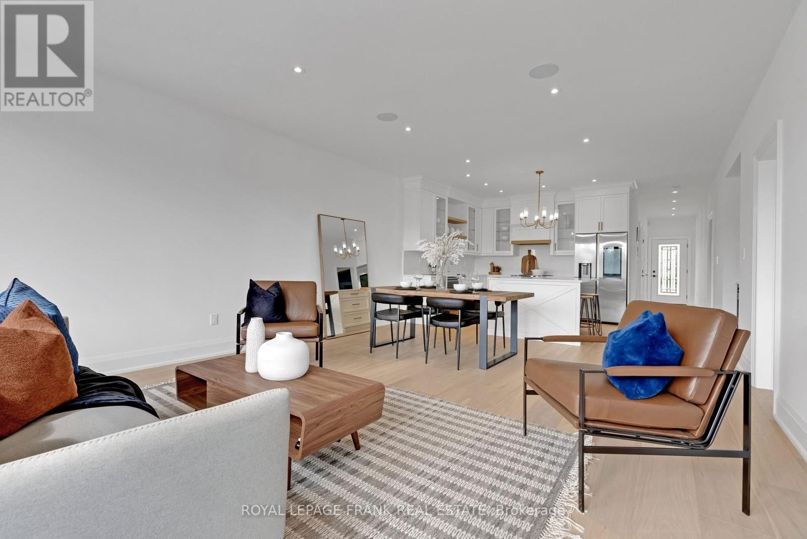 32 POND STREET Image 14