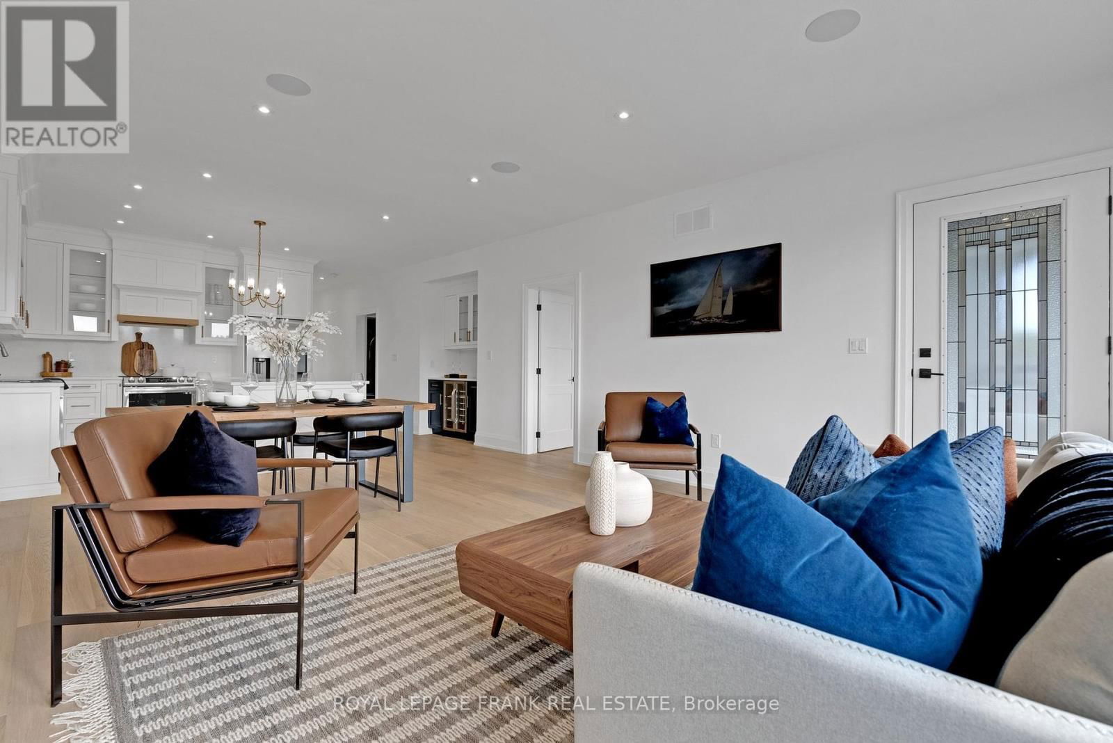 32 POND STREET Image 15