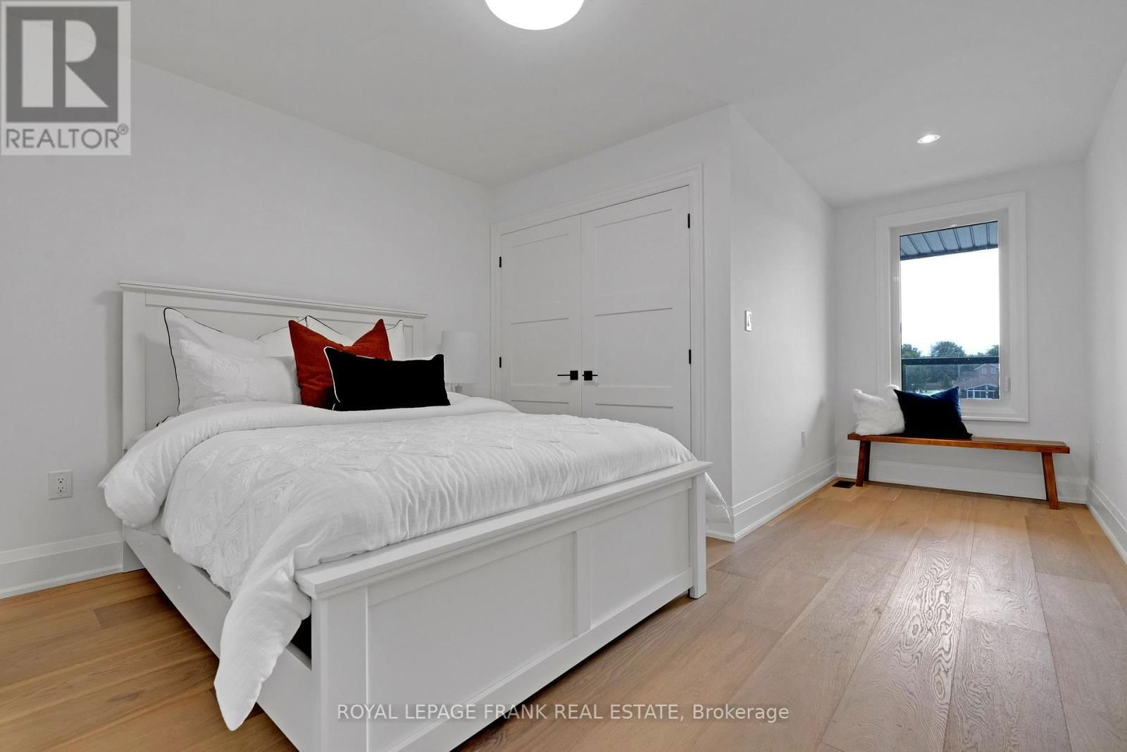 32 POND STREET Image 21
