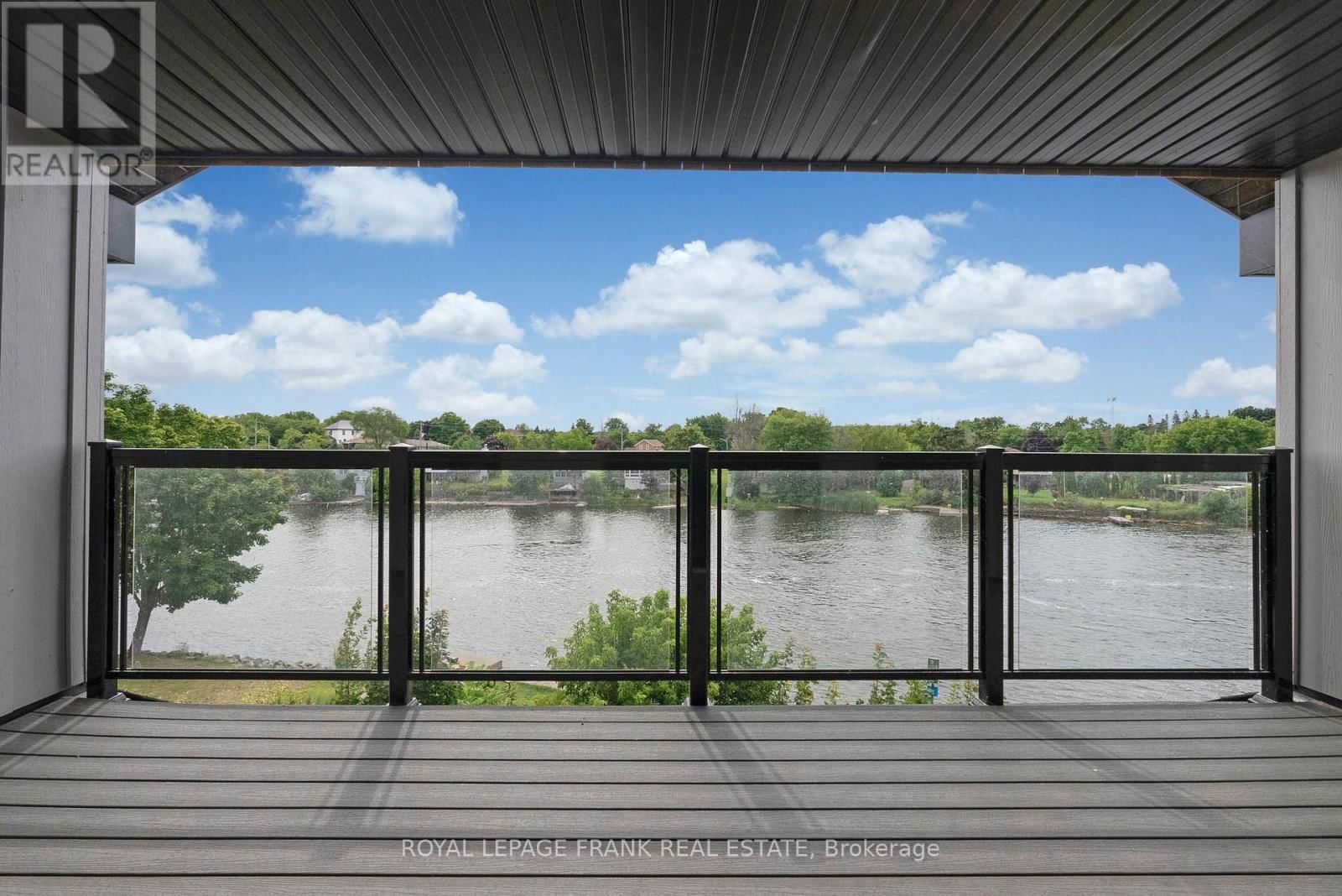 32 POND STREET Image 27