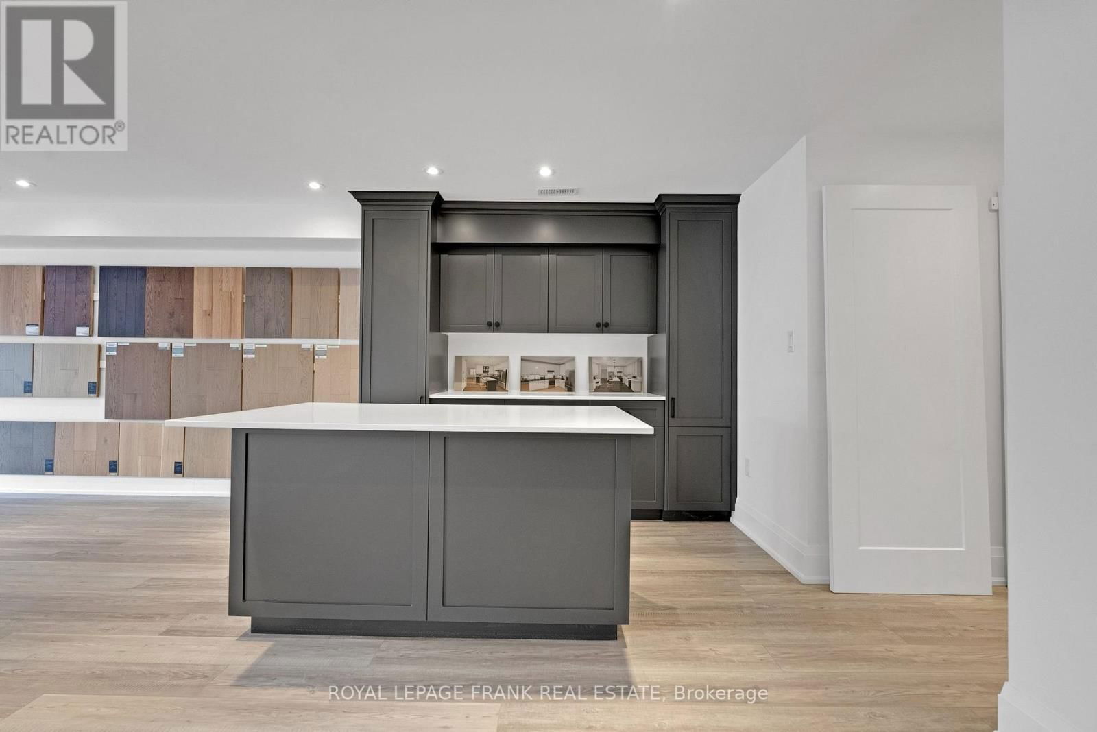 32 POND STREET Image 30