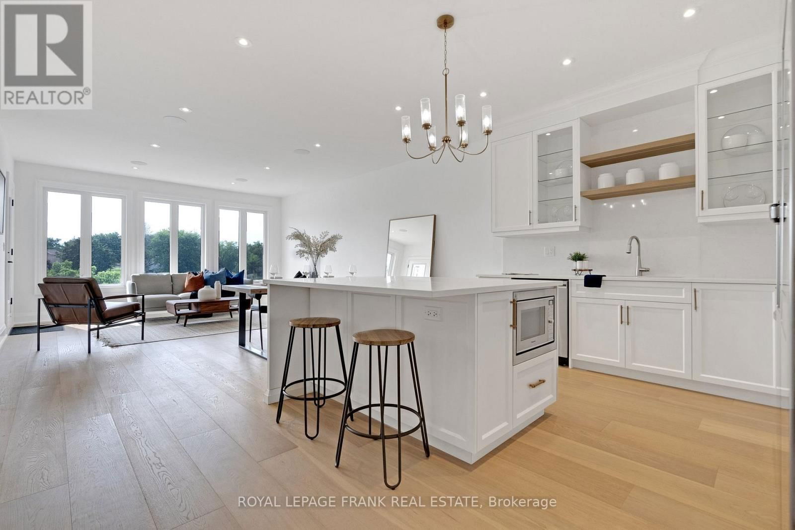 32 POND STREET Image 4