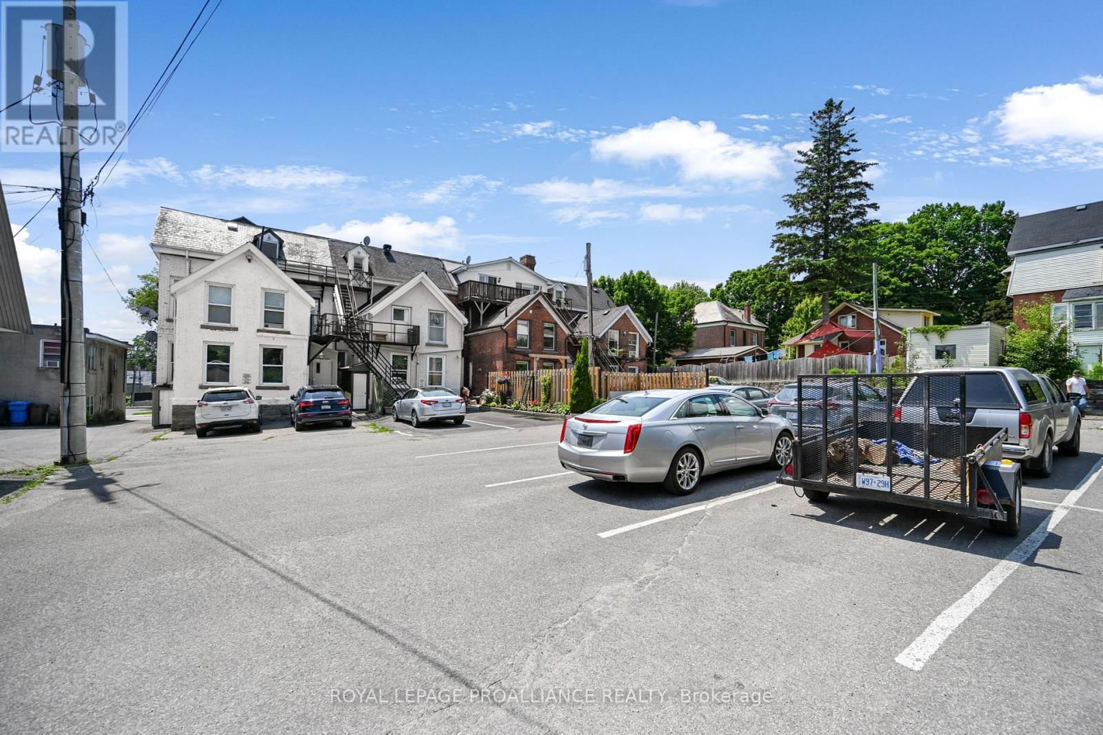 35 BETHUNE STREET Image 2