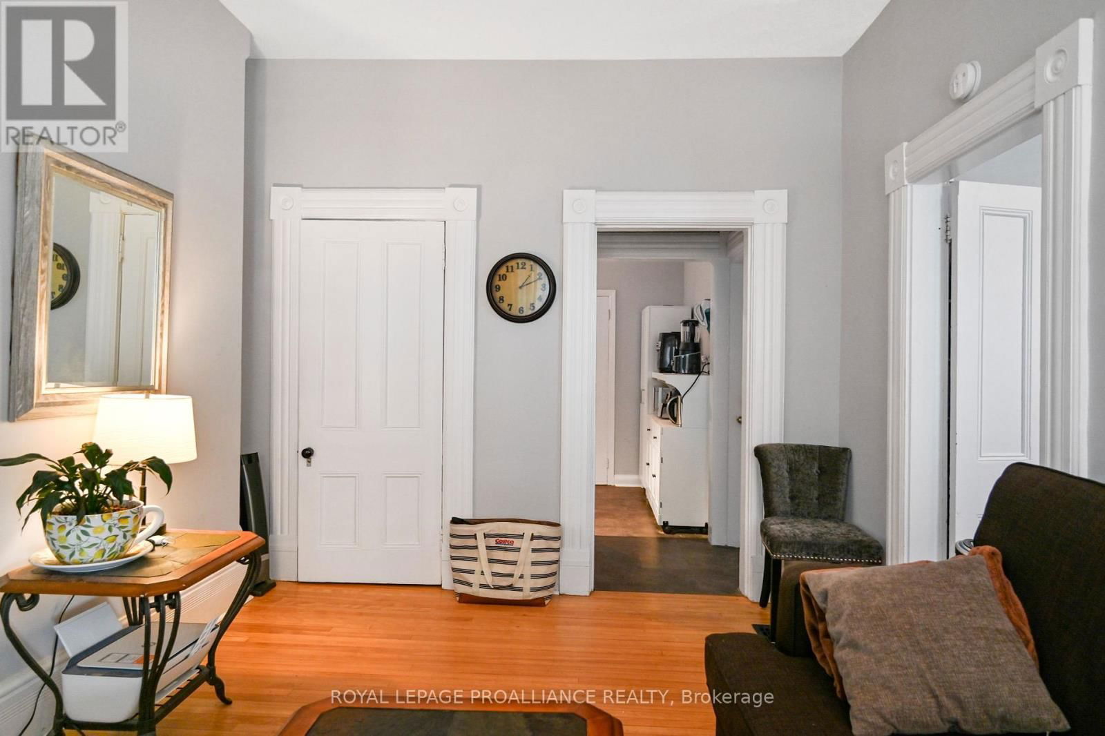 35 BETHUNE STREET Image 24