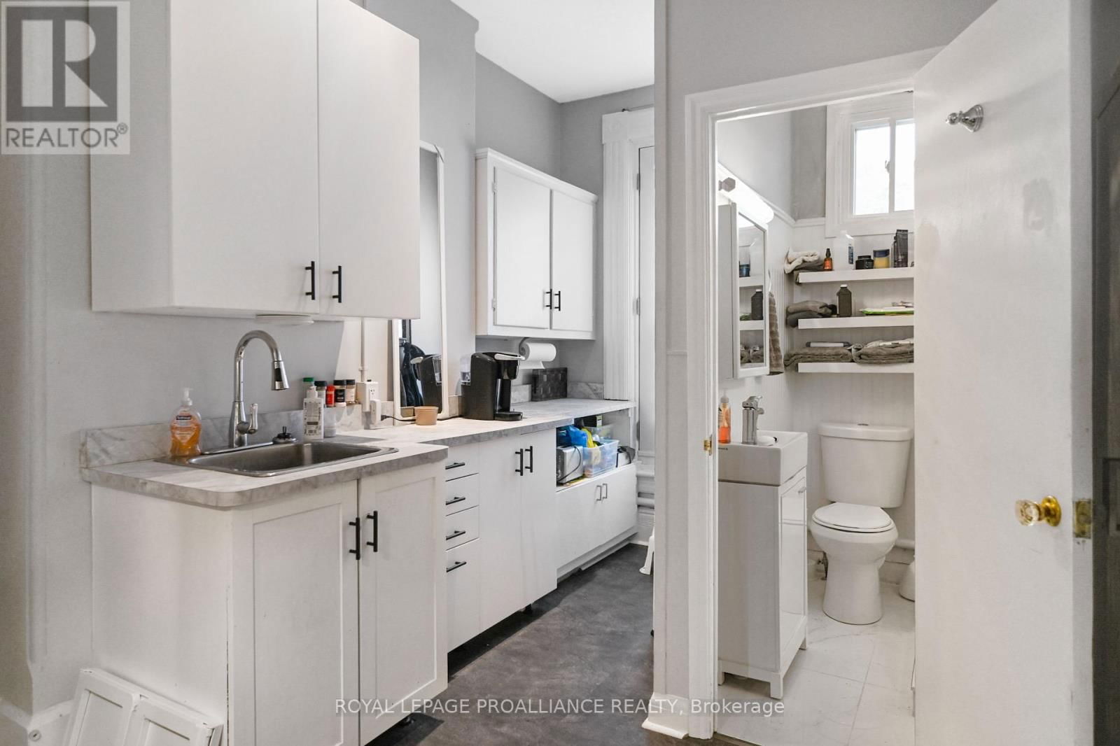 35 BETHUNE STREET Image 25