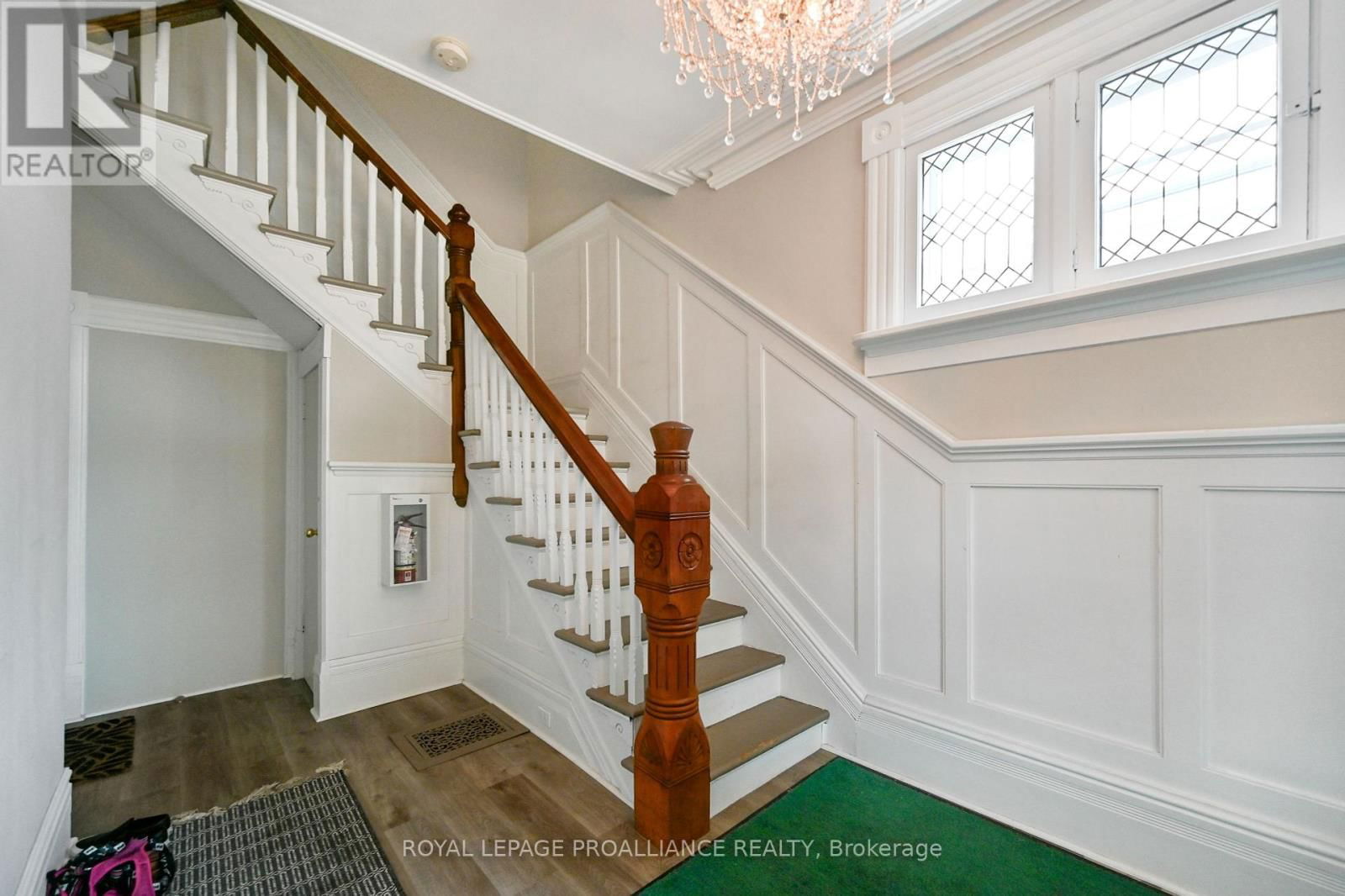 35 BETHUNE STREET Image 4