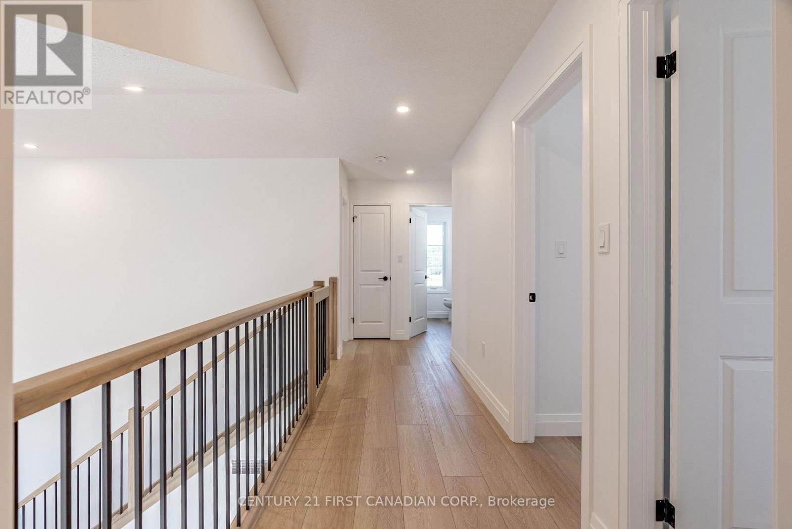 20 POSTMA CRESCENT Image 19