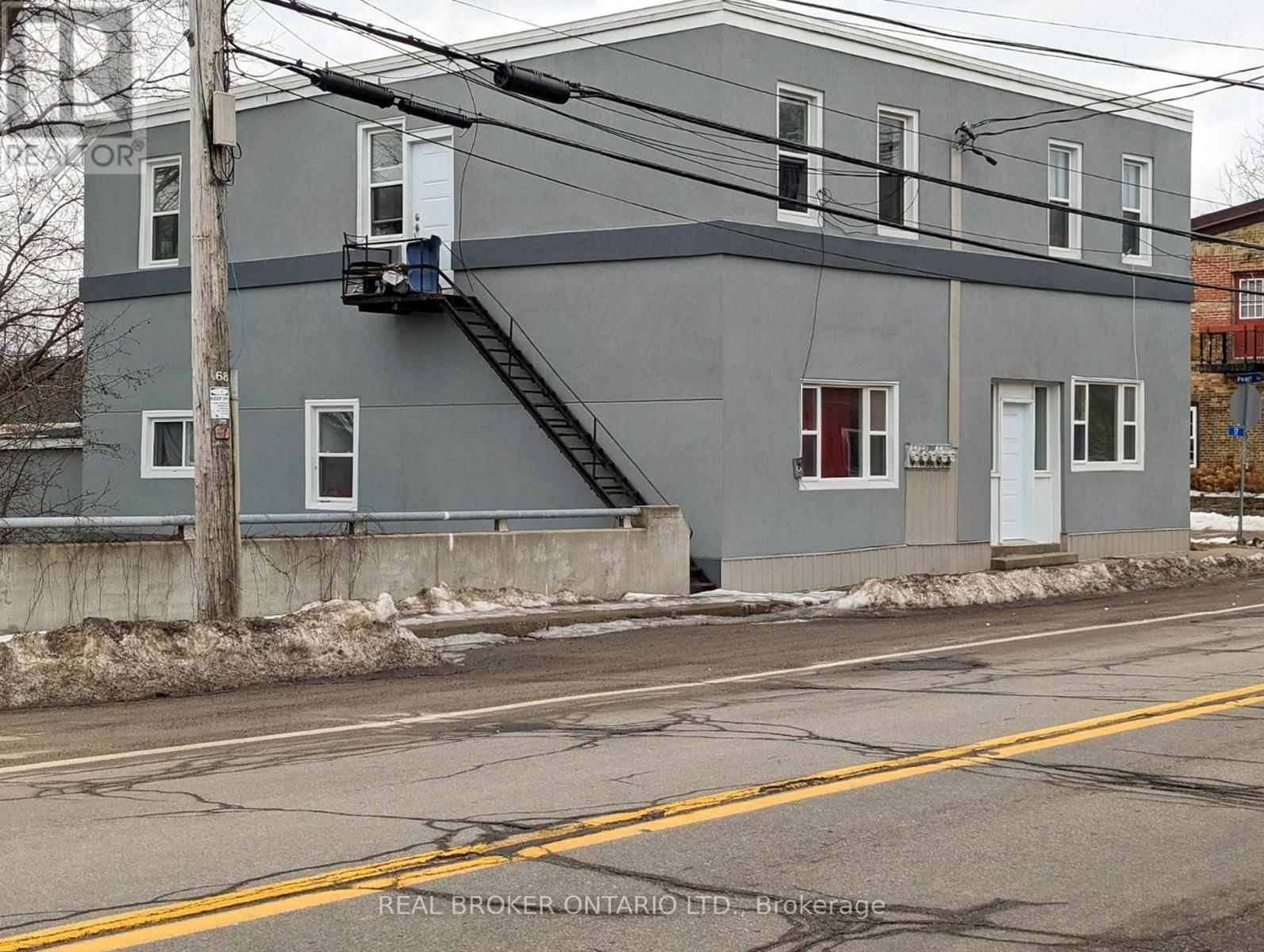 17 MAIN STREET WEST Image 1