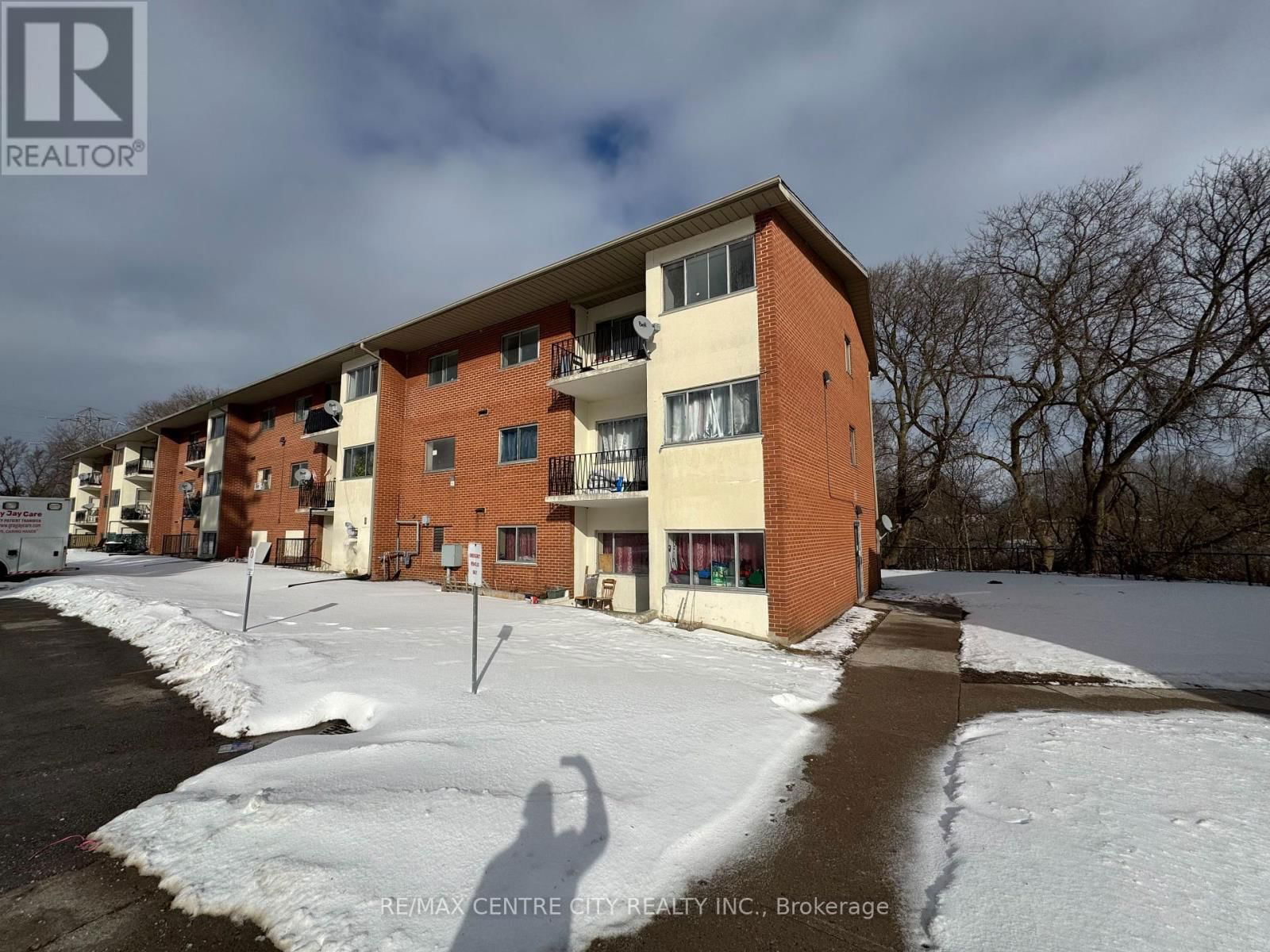 309 - 1172 HAMILTON ROAD Image 1