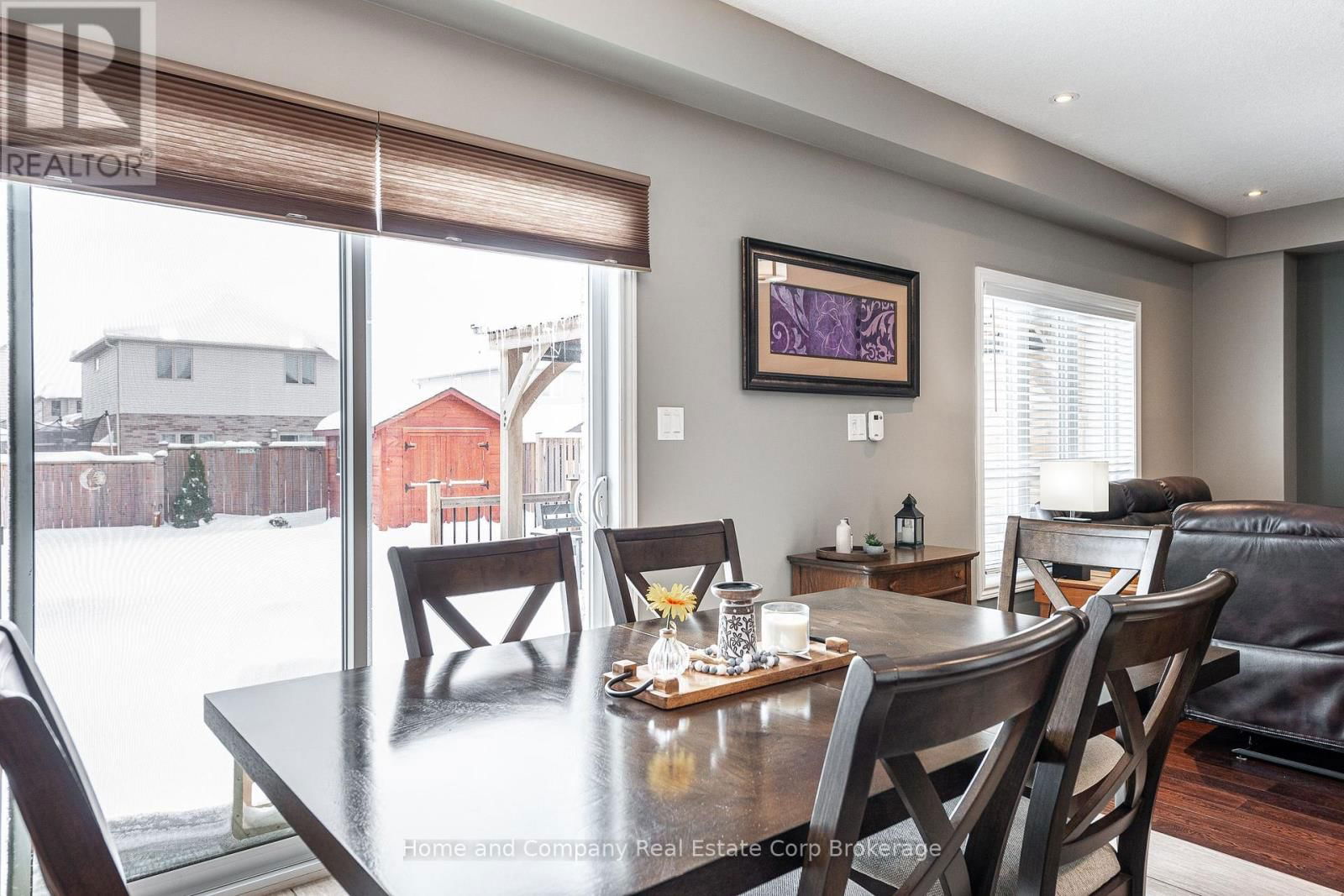 13 BROWN STREET Image 16