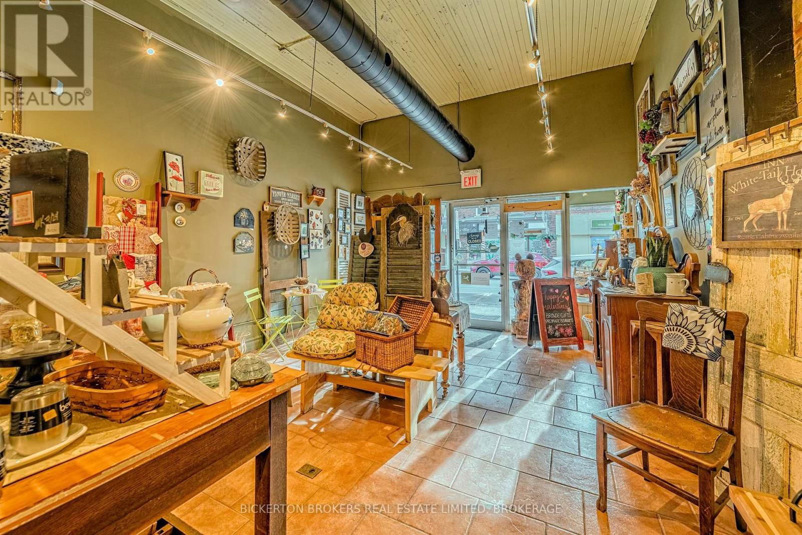 192 KING STREET EAST Image 11