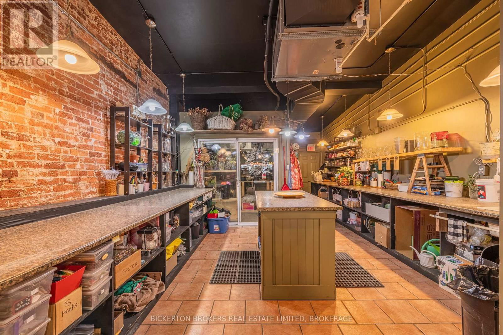 192 KING STREET EAST Image 13