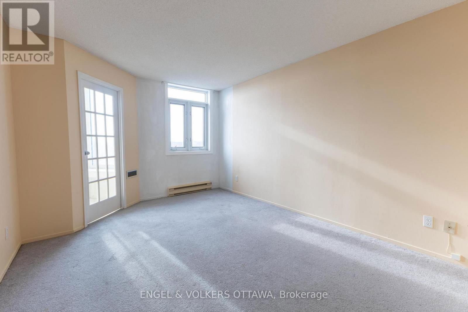 824 - 1025 GRENON AVENUE Image 6