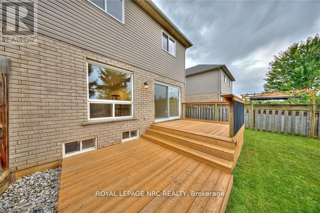76 LORETTA DRIVE Image 29