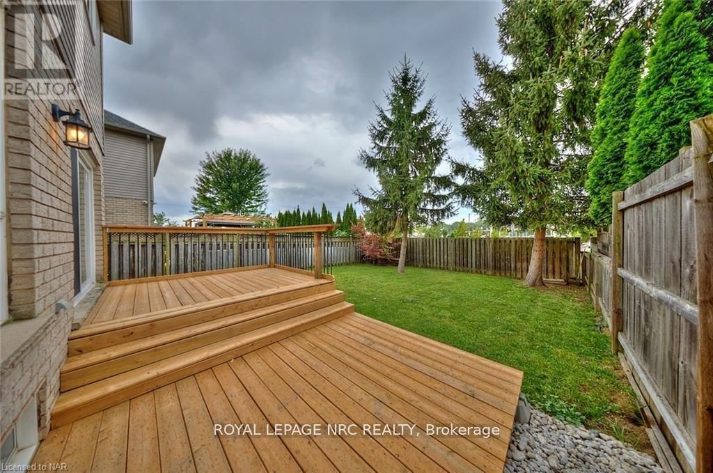 76 LORETTA DRIVE Image 33