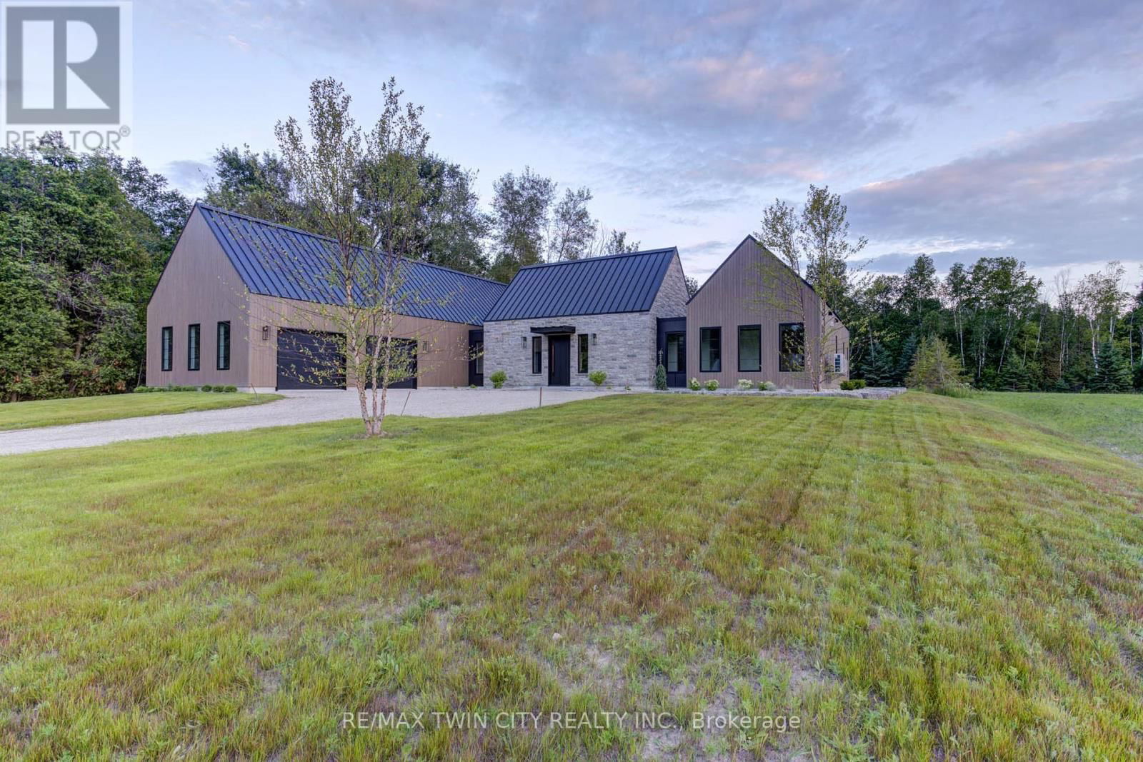 35169 BAYFIELD ROAD Image 1