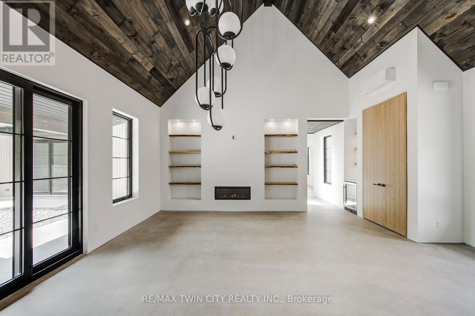 35169 BAYFIELD ROAD Image 14