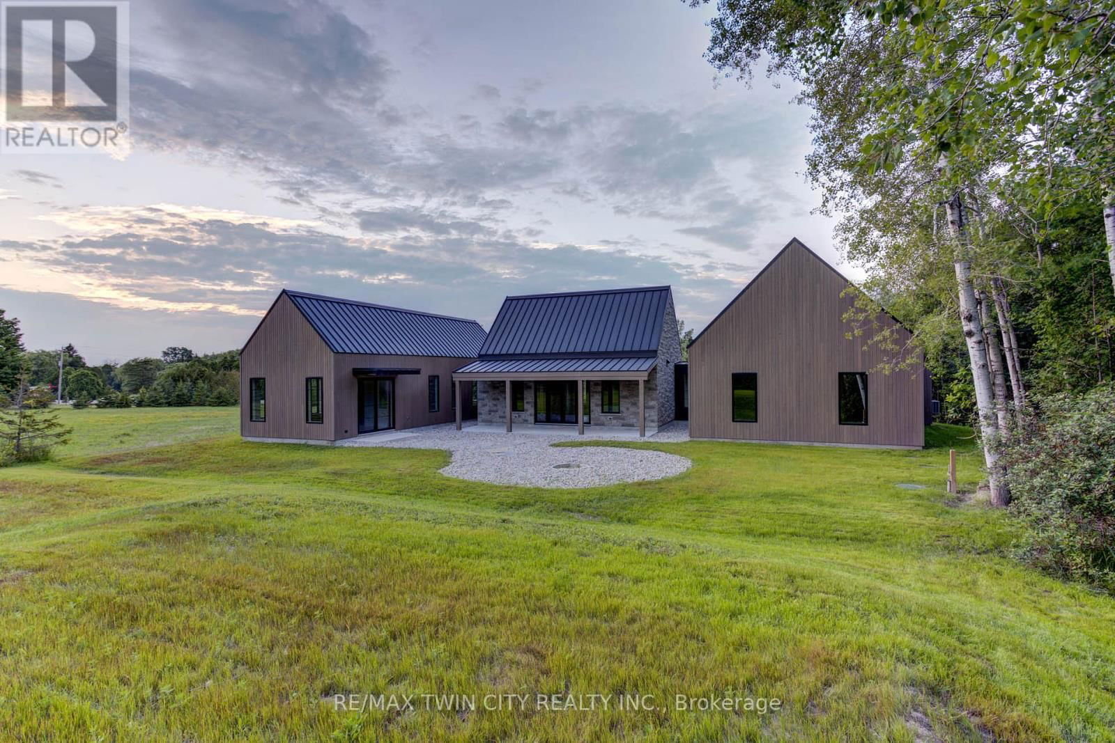 35169 BAYFIELD ROAD Image 36