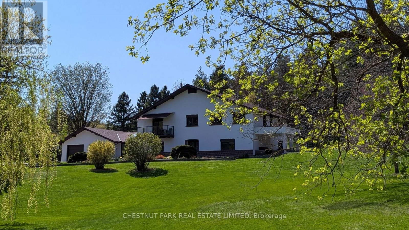 12 GOULDING LANE Image 1