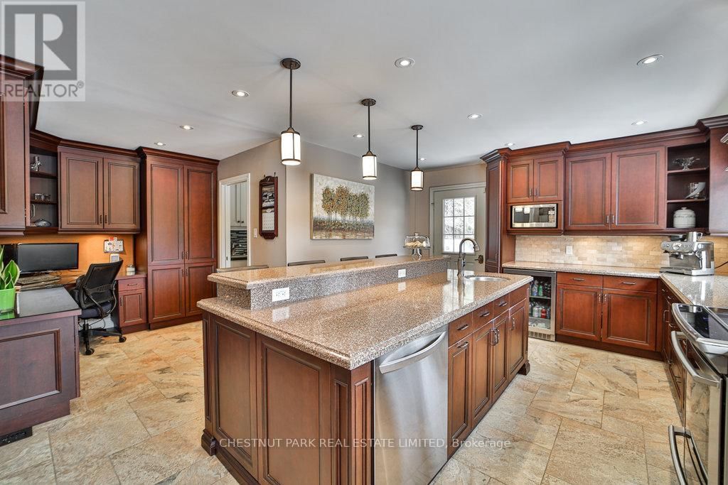 12 GOULDING LANE Image 13