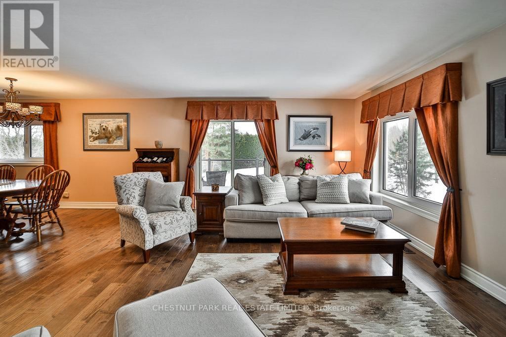 12 GOULDING LANE Image 7
