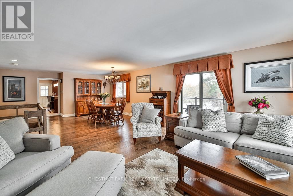 12 GOULDING LANE Image 8
