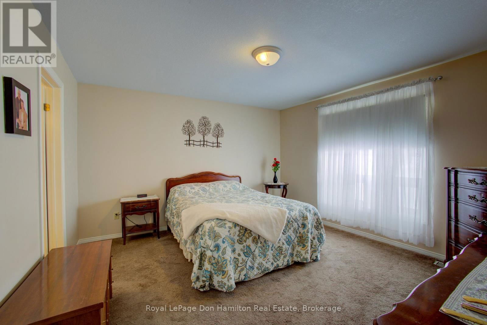 101 MEADOWVIEW LANE SOUTH Image 18