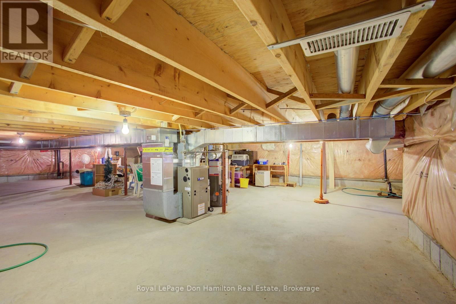 101 MEADOWVIEW LANE SOUTH Image 30