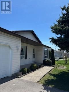 101 MEADOWVIEW LANE SOUTH Image 32