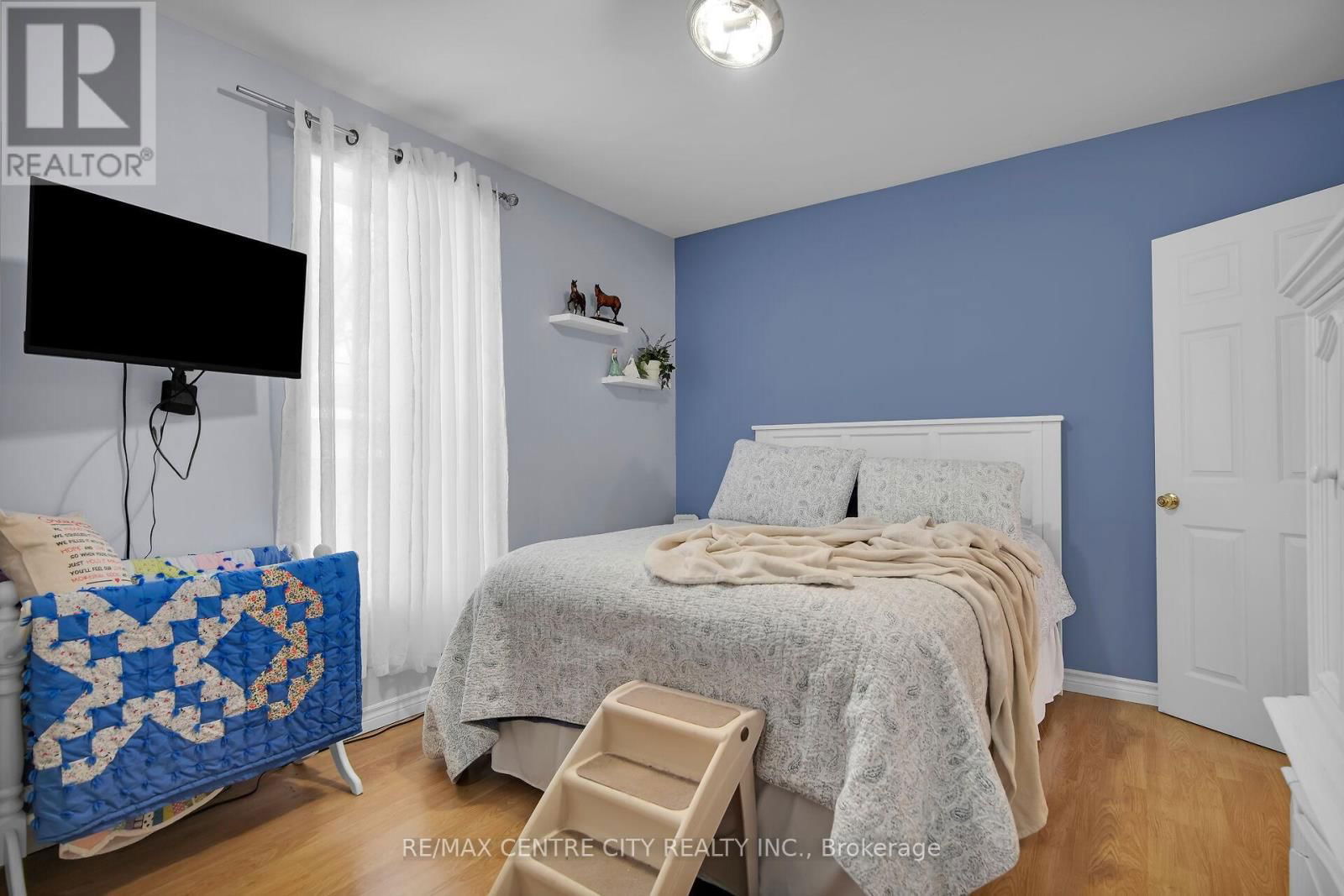 36 WALNUT STREET WEST Image 18