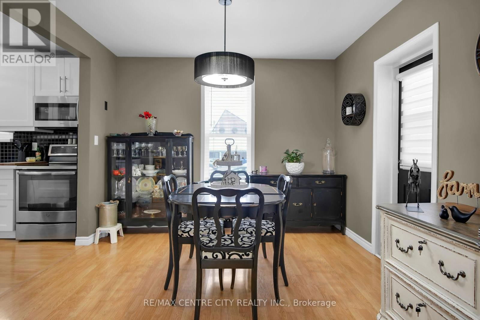 36 WALNUT STREET WEST Image 6