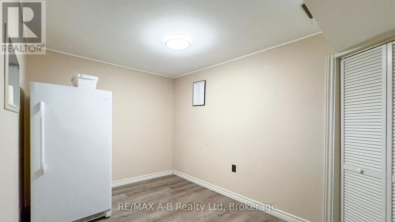 101 MIDDLETON STREET Image 27