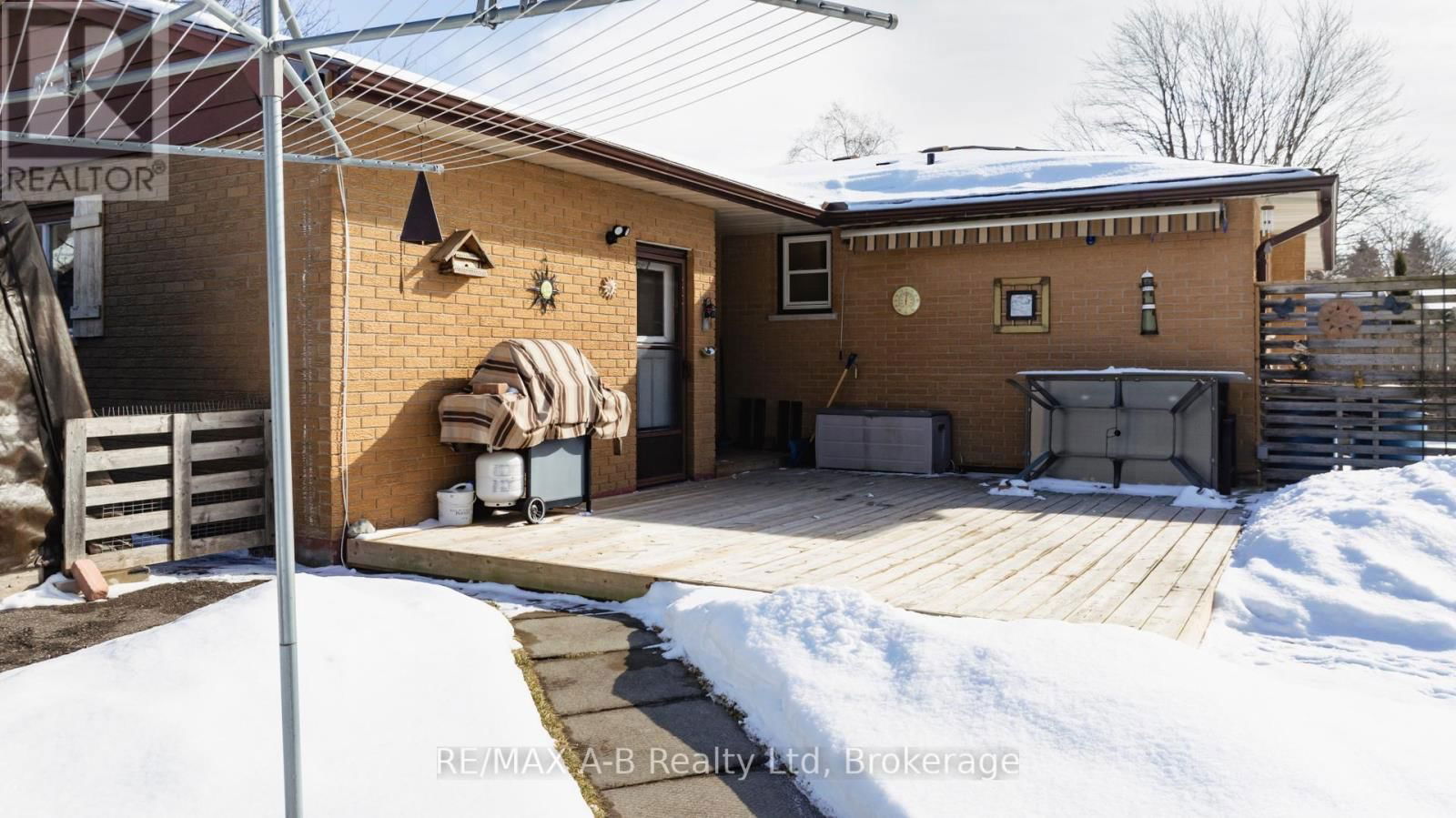101 MIDDLETON STREET Image 34