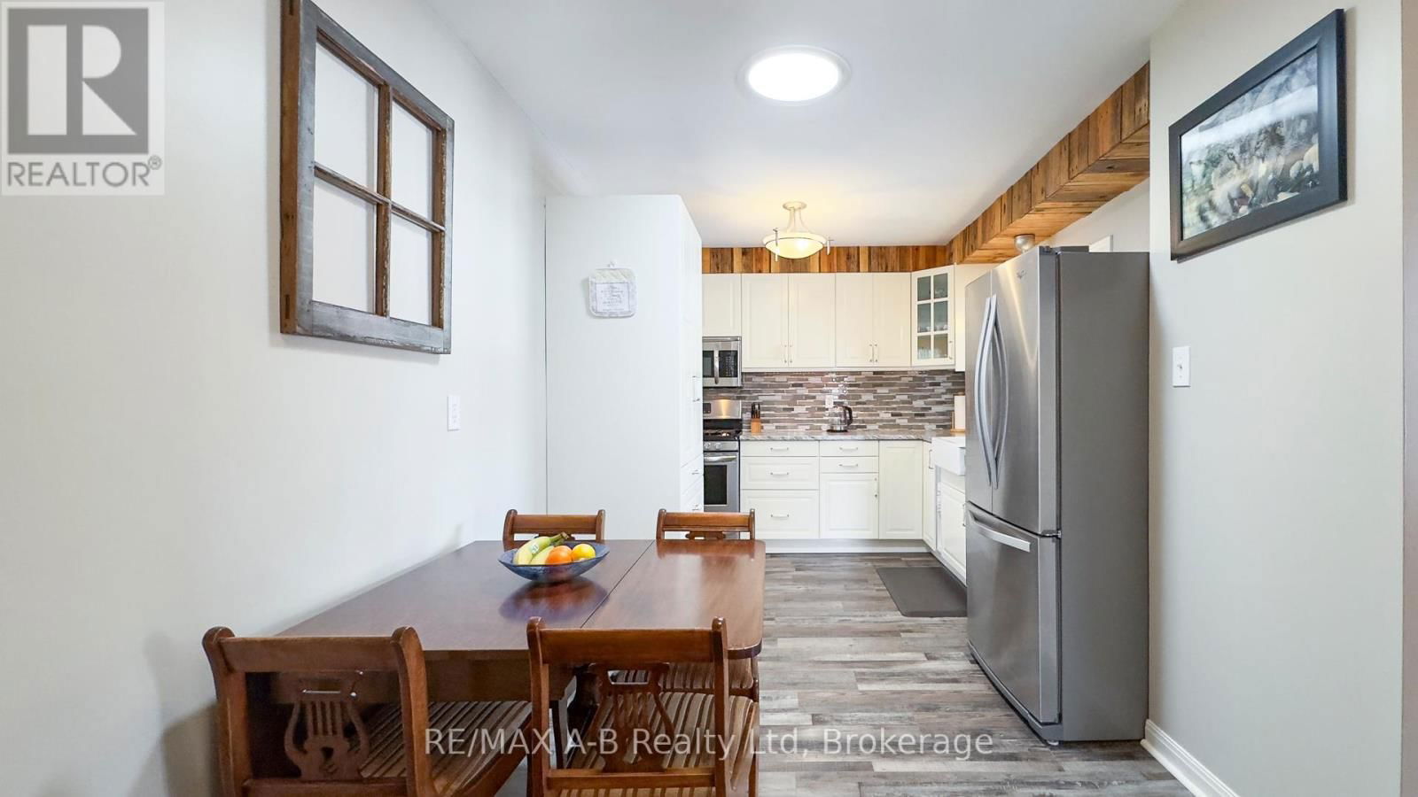 101 MIDDLETON STREET Image 9