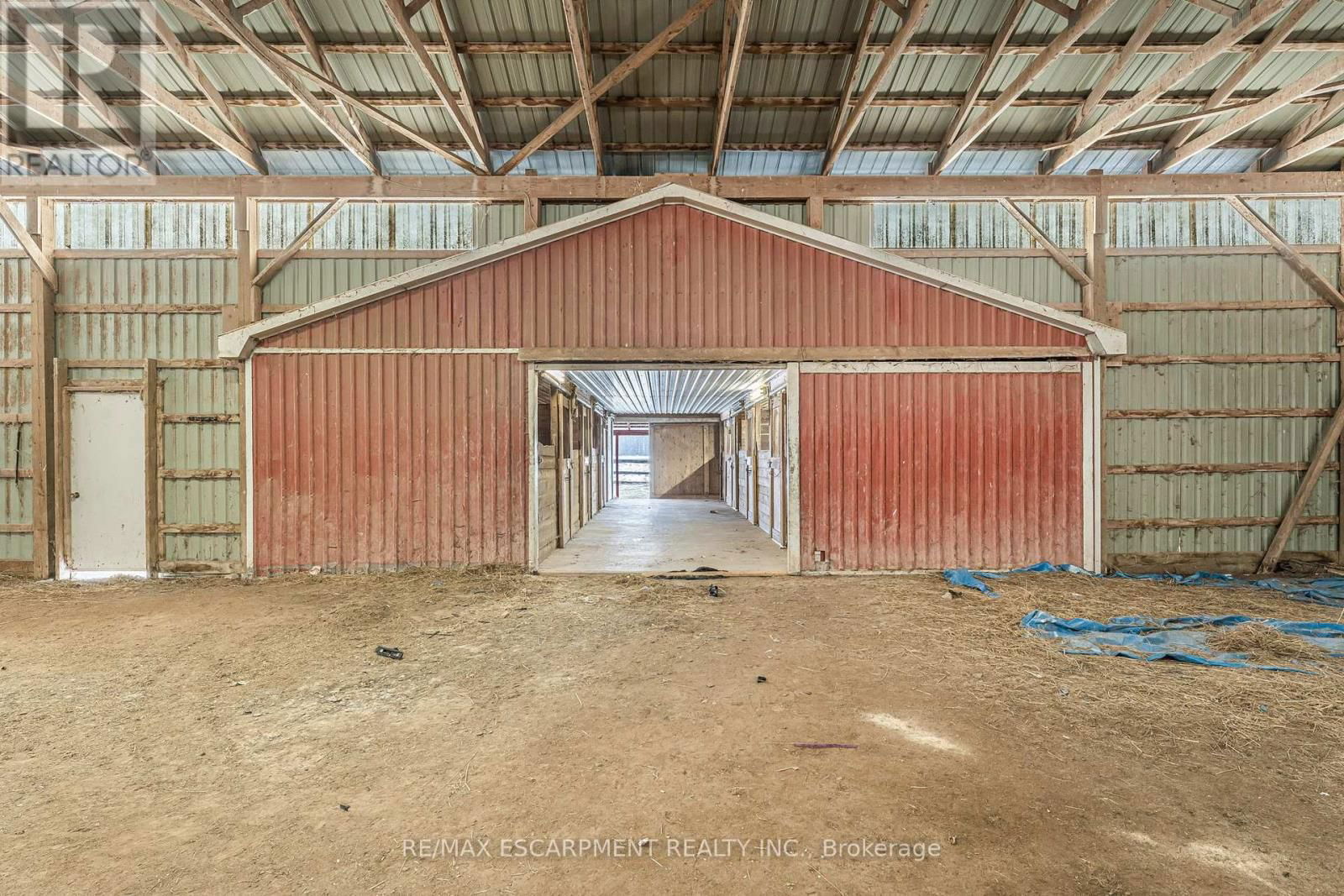 64067 WELLANDPORT ROAD Image 33