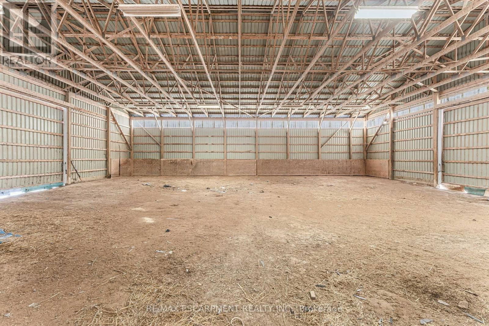 64067 WELLANDPORT ROAD Image 34