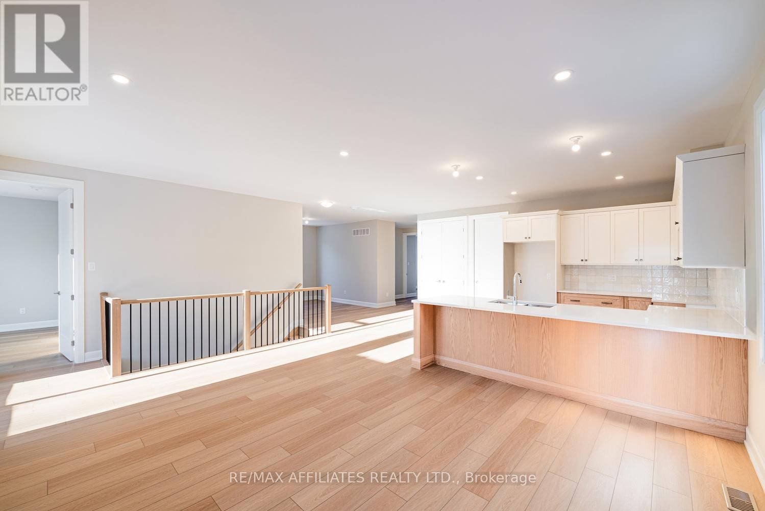 105 RABB STREET Image 13