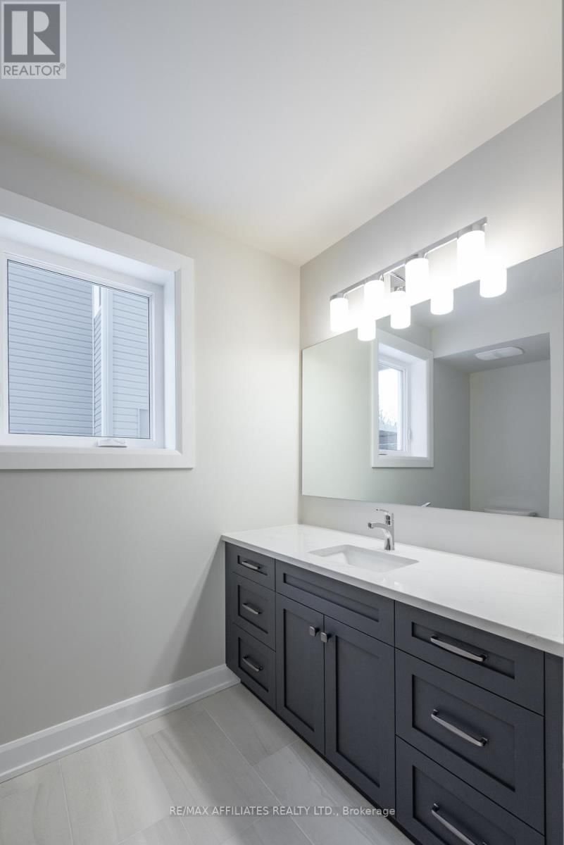105 RABB STREET Image 31