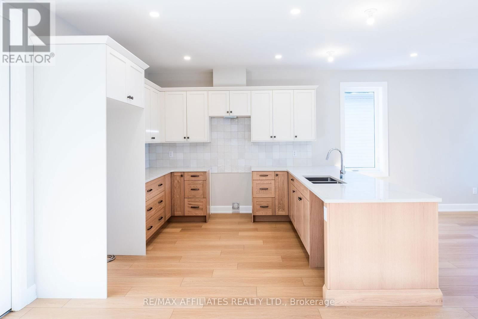105 RABB STREET Image 6