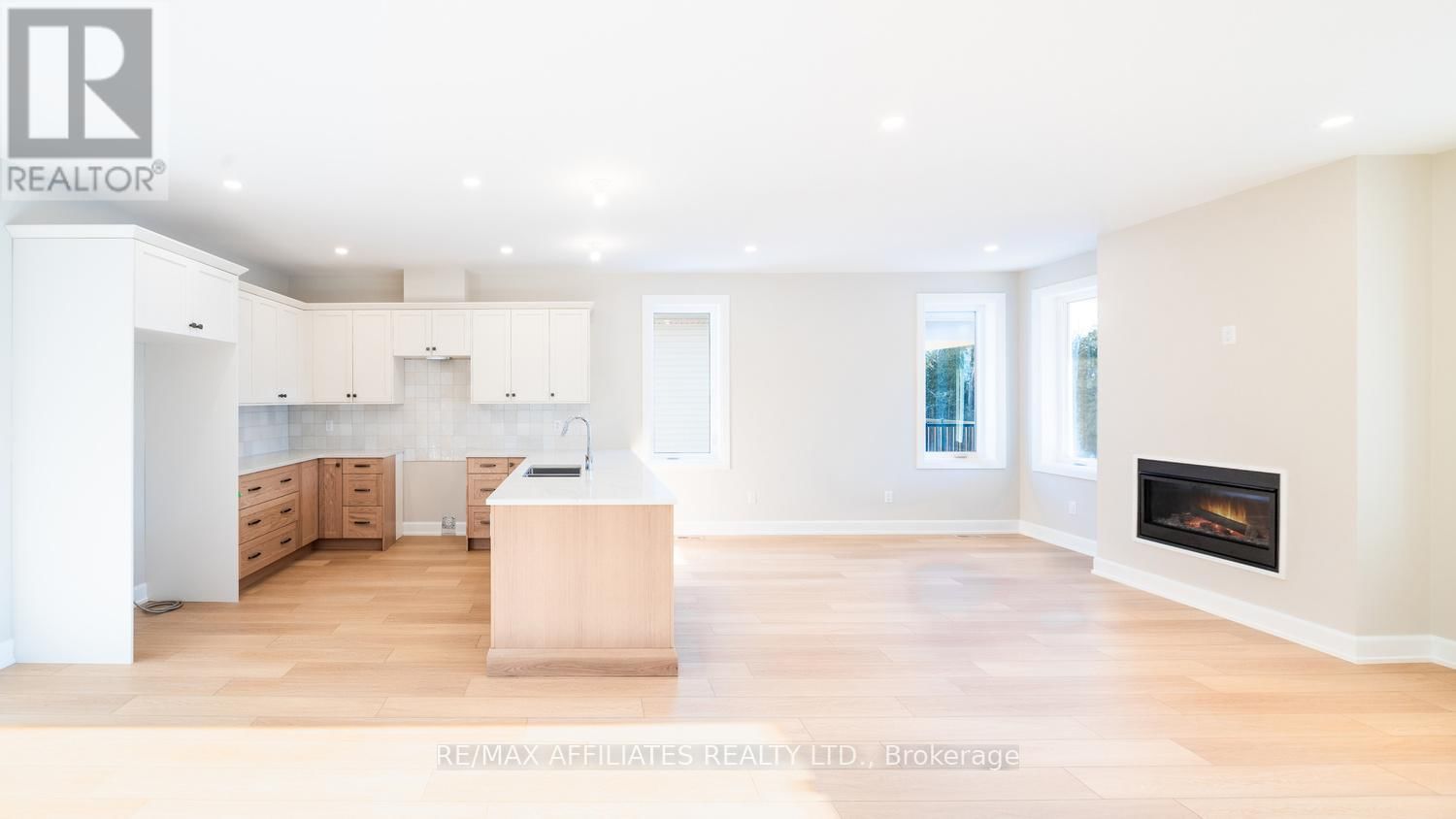 105 RABB STREET Image 8