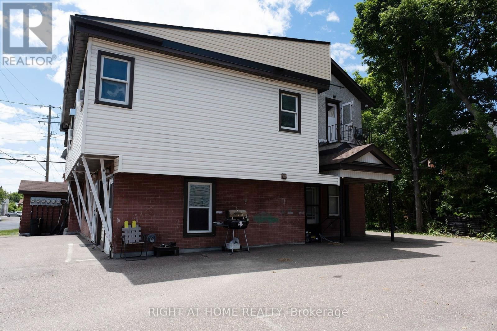 229 ELGIN STREET WEST Image 2