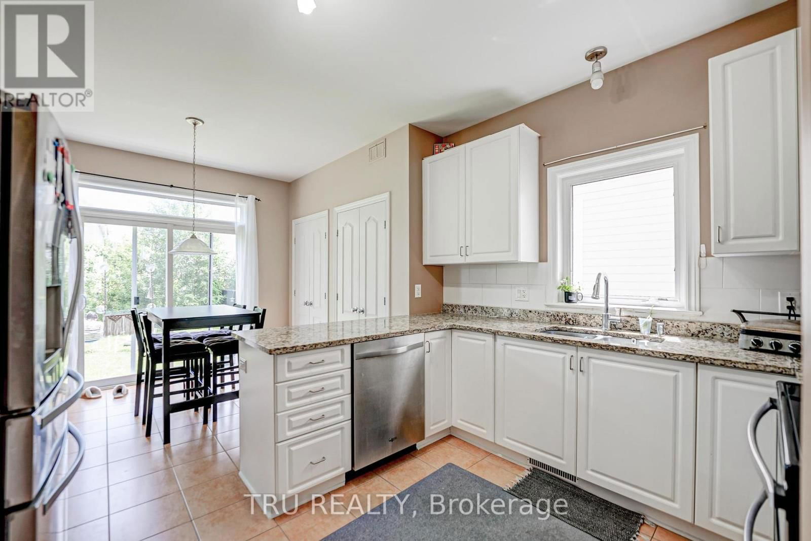 536 GOLDEN SEDGE WAY Image 14